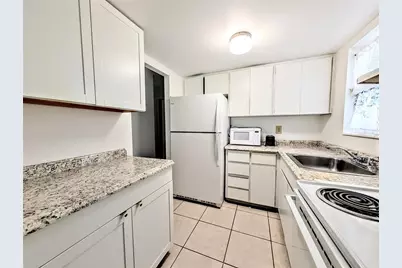 5872 Easy Street #L2, Bradenton, FL 34207 - Photo 2