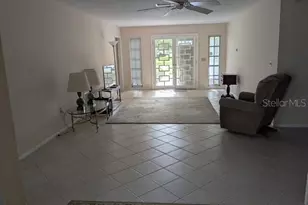 7102 W Country Club Dr N, Sarasota, FL 34243 - Photo 8