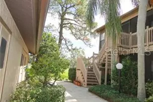 5753 Avista Dr, Sarasota, FL 34243 - Photo 2