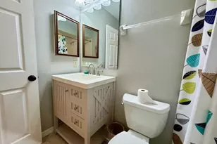 5753 Avista Dr, Sarasota, FL 34243 - Photo 38