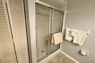 5753 Avista Dr, Sarasota, FL 34243 - Photo 32