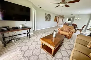 5753 Avista Dr, Sarasota, FL 34243 - Photo 18