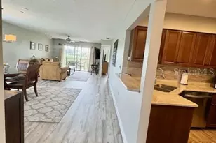 5753 Avista Dr, Sarasota, FL 34243 - Photo 6