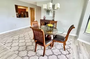 5753 Avista Dr, Sarasota, FL 34243 - Photo 8