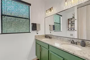 611 Wabash Breeze Cir, Ruskin, FL 33570 - Photo 26