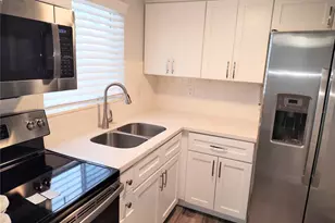 2531 Flamingo Blvd, Bradenton, FL 34207 - Photo 2