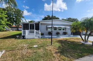 808 53rd Ave E, Bradenton, FL 34203 - Photo 2