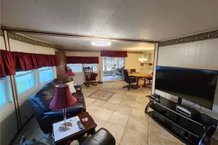 808 53rd Ave E, Bradenton, FL 34203 - Photo 2