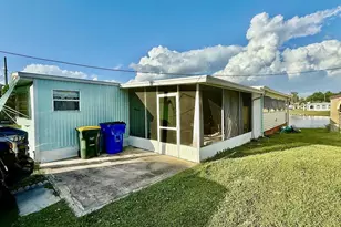 16 W Palm Cir, Lake Placid, FL 33852 - Photo 4