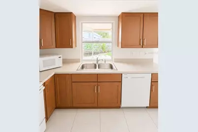 2428 Linwood Drive, Sarasota, FL 34232 - Photo 8
