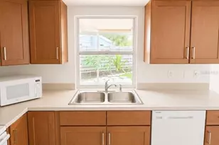 2428 Linwood Dr, Sarasota, FL 34232 - Photo 8
