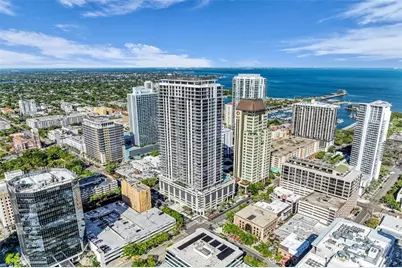 275 1st Avenue S #1904, Saint Petersburg, FL 33701 - Photo 1