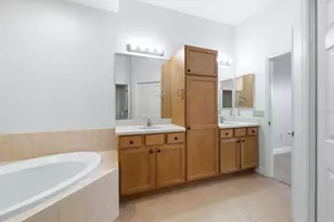 8434 Miramar Way, Lakewood Ranch, FL 34202 - Photo 18
