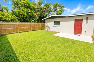 2728 Goodrich Ave, Sarasota, FL 34234 - Photo 20