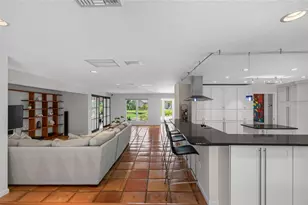 2631 Puritan Terrace, Sarasota, FL 34239 - Photo 12