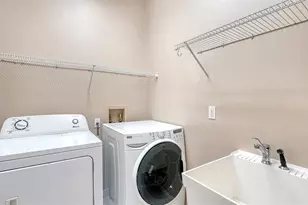 439 E Rossetti Dr, Nokomis, FL 34275 - Photo 32