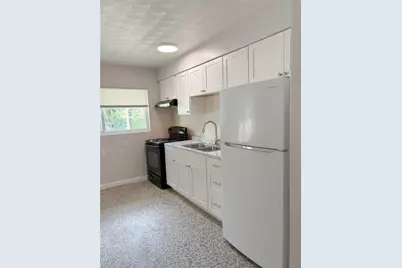 219 21st Street E #B, Bradenton, FL 34208 - Photo 6