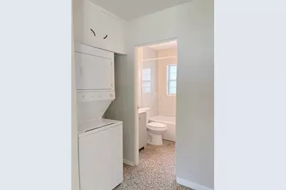 219 21st Street E #B, Bradenton, FL 34208 - Photo 8