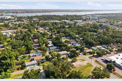 202 12th Avenue E, Bradenton, FL 34208 - Photo 12
