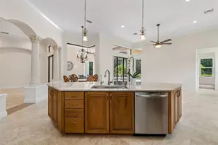 7222 Lake Forest Gln, Bradenton, FL 34202 - Photo 10