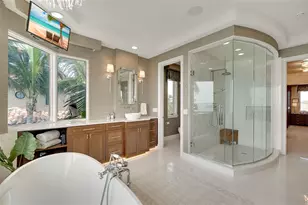 1372 Harbor Dr, Sarasota, FL 34239 - Photo 42