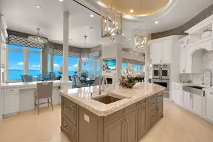 1372 Harbor Dr, Sarasota, FL 34239 - Photo 18