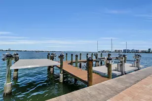 1372 Harbor Dr, Sarasota, FL 34239 - Photo 14