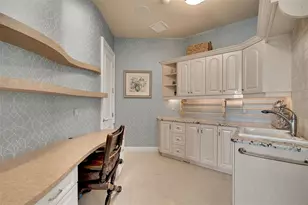 1372 Harbor Dr, Sarasota, FL 34239 - Photo 60