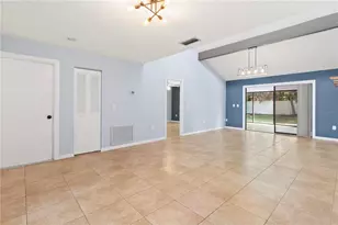 4152 Palau Dr, Sarasota, FL 34241 - Photo 4