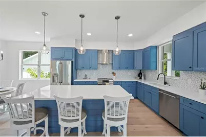 1647 Siesta Drive, Sarasota, FL 34239 - Photo 16