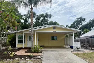 2716 Blossom Dr, Sarasota, FL 34239 - Photo 14