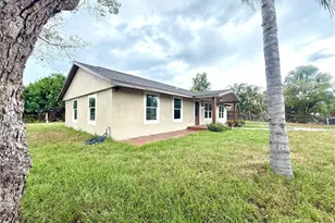 1427 Murillo Loop, Ruskin, FL 33570 - Photo 2
