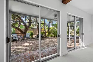 5451 Shadow Lawn Dr, Sarasota, FL 34242 - Photo 20