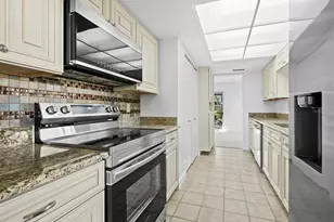 5451 Shadow Lawn Dr, Sarasota, FL 34242 - Photo 40