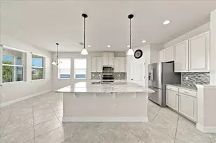 5082 Inshore Landings Dr, Apollo Beach, FL 33572 - Photo 2