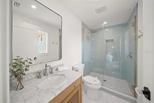 525 68th St, Holmes Beach, FL 34217 - Photo 38