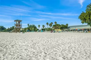 525 68th St, Holmes Beach, FL 34217 - Photo 66