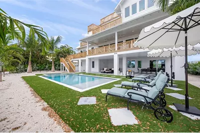 525 68th Street, Holmes Beach, FL 34217 - Photo 54