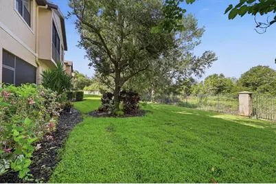 4224 Via Piedra Circle #4-102, Sarasota, FL 34233 - Photo 38