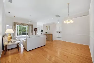 8492 Idlewood Court, Lakewood Ranch, FL 34202 - Photo 12