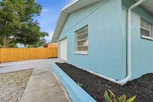 1915 Colleen St, Sarasota, FL 34231 - Photo 40