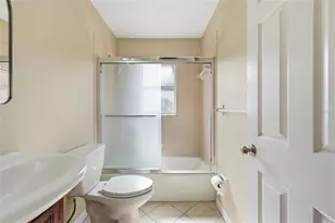 1915 Colleen St, Sarasota, FL 34231 - Photo 26
