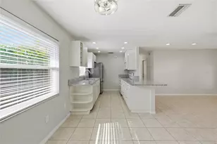 1915 Colleen St, Sarasota, FL 34231 - Photo 12