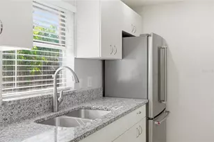 1915 Colleen St, Sarasota, FL 34231 - Photo 14