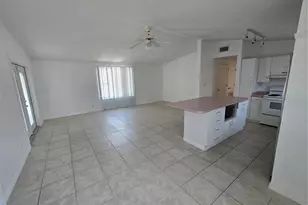 2804 Avenue C, Holmes Beach, FL 34217 - Photo 2