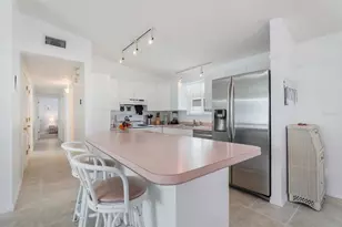 2804 Avenue C, Holmes Beach, FL 34217 - Photo 8