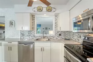 1003 21st Ave W, Palmetto, FL 34221 - Photo 12
