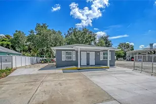 1004 27th Ave W, Bradenton, FL 34205 - Photo 2