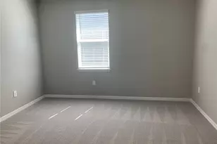 2012 Midnight Pearl Dr, Sarasota, FL 34240 - Photo 8