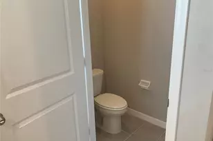 2012 Midnight Pearl Dr, Sarasota, FL 34240 - Photo 14